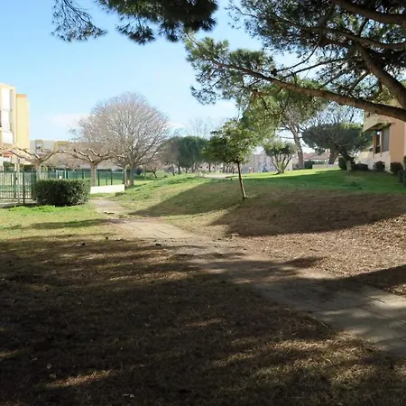 Sol-y-days Amigos: Garden-level With Terrace Near Apartment